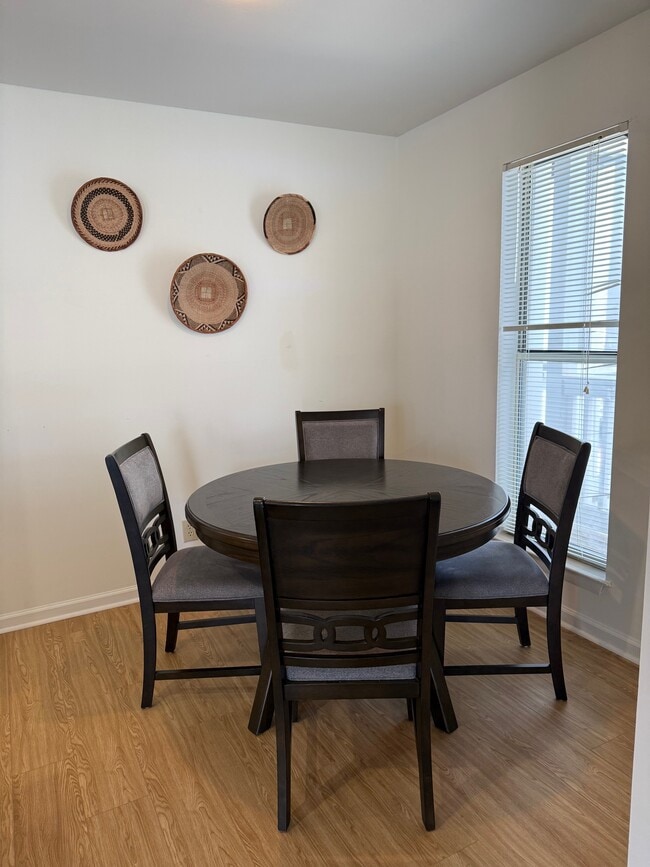 Photo - 11 Hamiltons Bay Ct Townhome