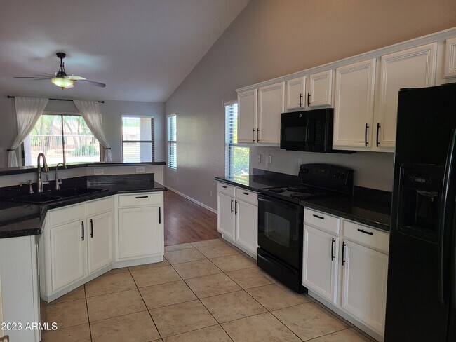 Building Photo - 22148 E Calle de Flores