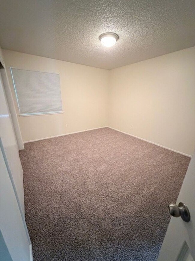 Foto del edificio - 4508 Blossom Valley Ln