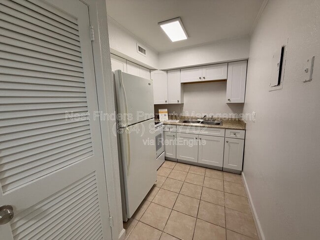 Building Photo - 1318 Sydney Pl