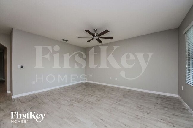 Building Photo - 2160 Sequoia Way