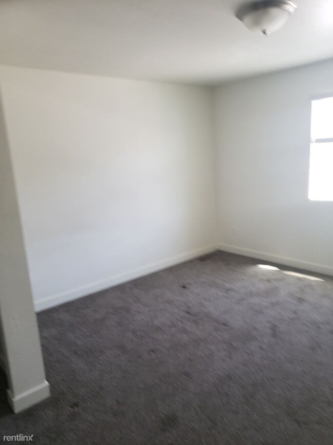 Foto del edificio - 3 br, 2.5 bath Townhome - 67 East 700 Nort...