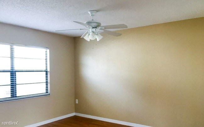 Foto del edificio - 3 br, 2 bath House - 9421 Barnstead Ln