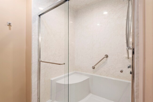 Foto del edificio - 14215 Lost Meadow Ln