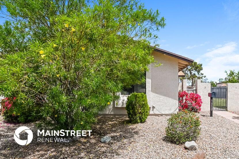 Primary Photo - 3350 W Country Gables Dr