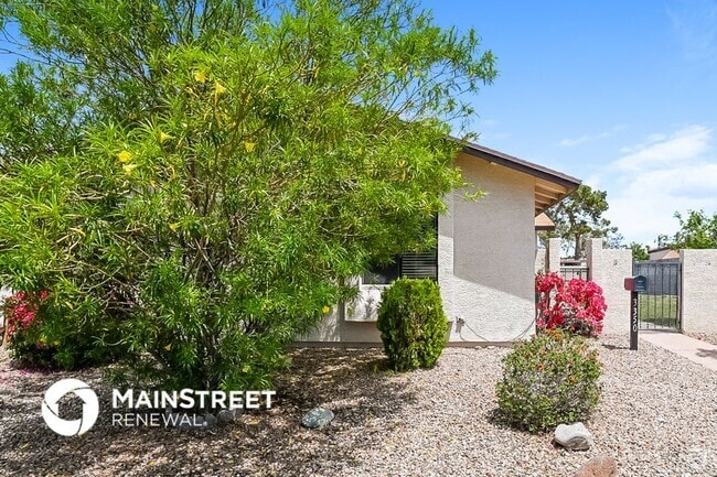 Building Photo - 3350 W Country Gables Dr