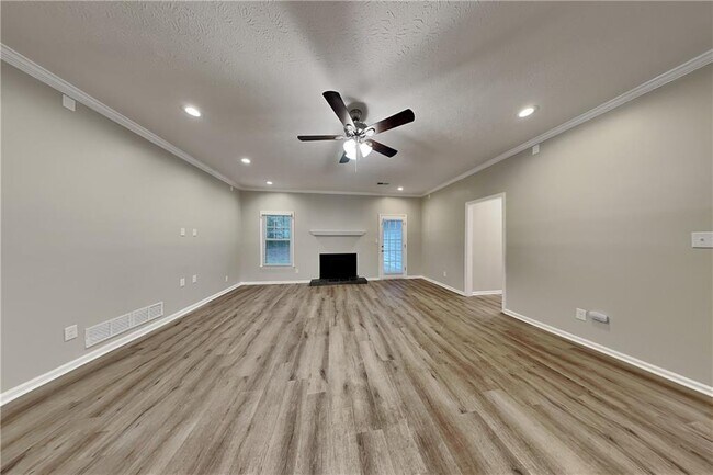 Foto del edificio - 1102 Canterbury Ln