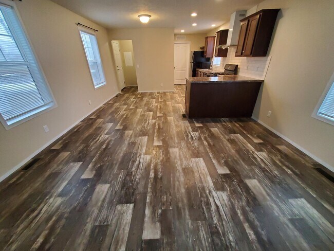 Foto del edificio - 8 Parakeet Hill Dr