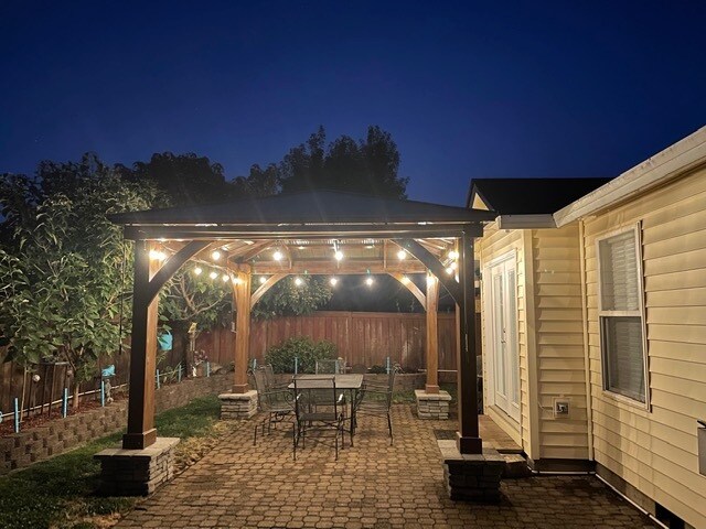 Gazebo at night - 16314 NE 81st St