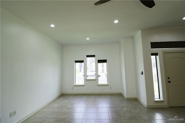 Foto del edificio - 6848 N 4th St