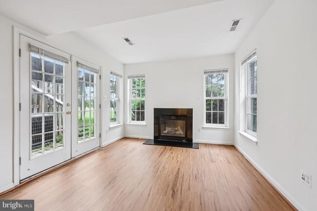 Building Photo - 6310 Cullen Pl