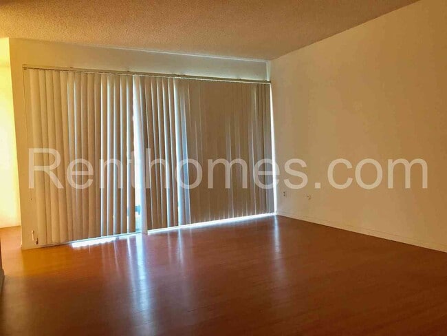 Foto del edificio - Mission Valley, 6314 Friars Rd #315 - Bran...