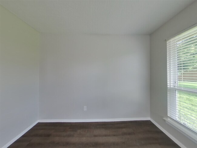 Foto del edificio - 8218 Tattershall Cir