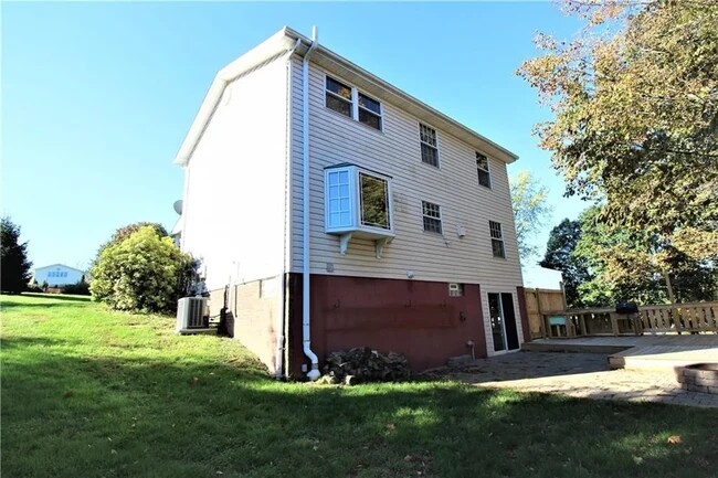 Building Photo - 194 Princeton Dr
