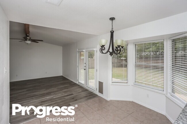 Building Photo - 6513 Hughes Dr