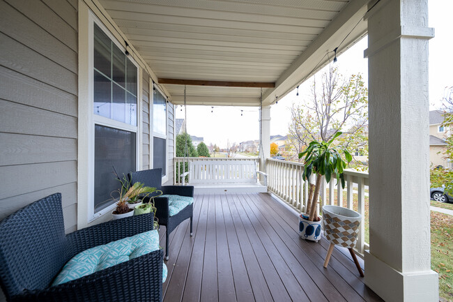 Foto del edificio - 5075 Jewel Ln N