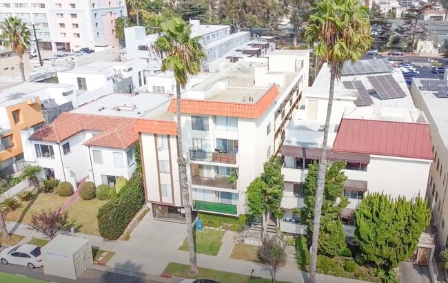 Building Photo - Sixth Street Apartments