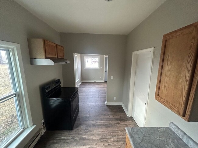 Foto del edificio - Cozy 2 Bedroom Home Near South Toledo Neighborhood