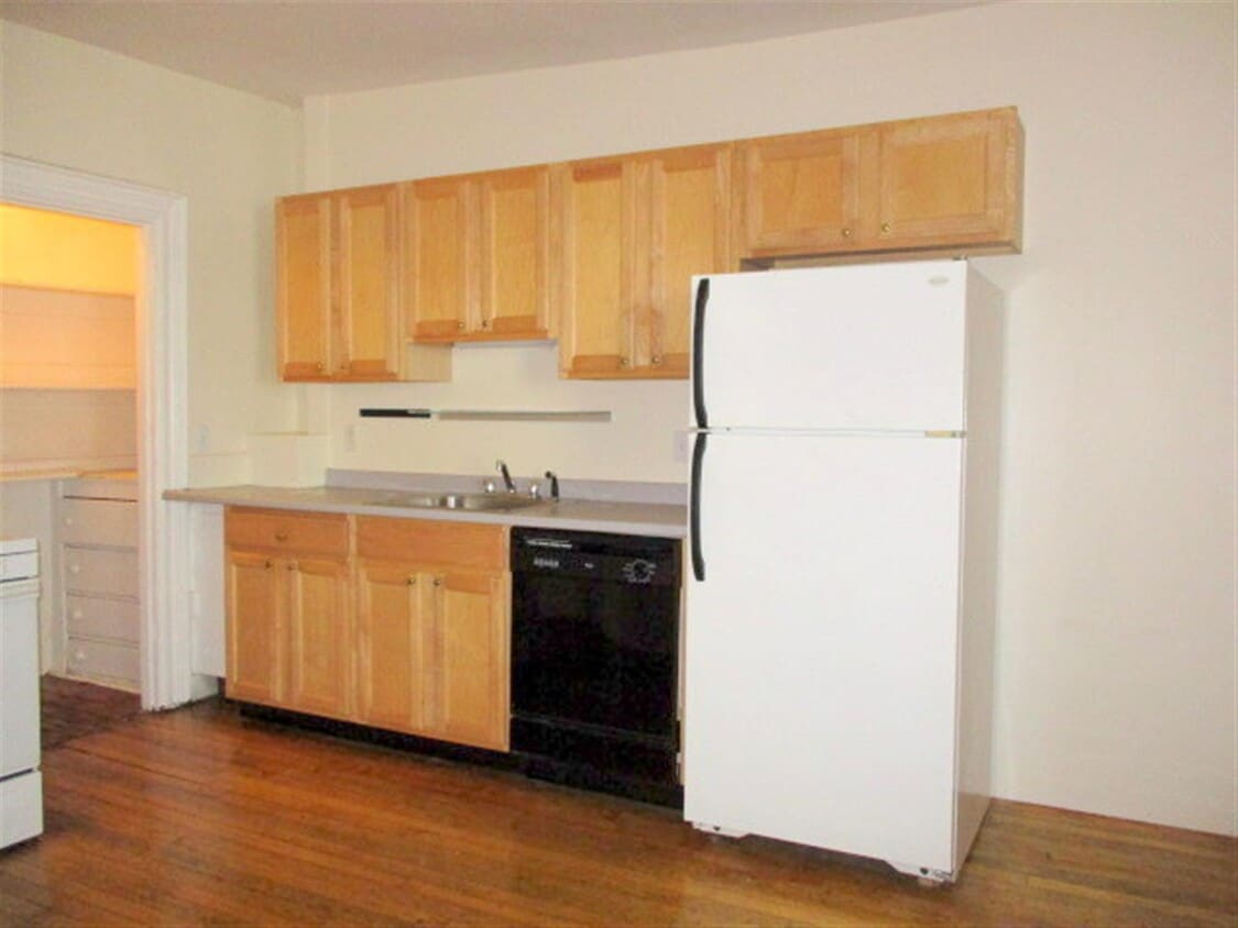 Primary Photo - 57 Summer St