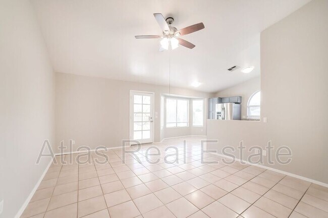 Building Photo - 12630 N 72nd Dr