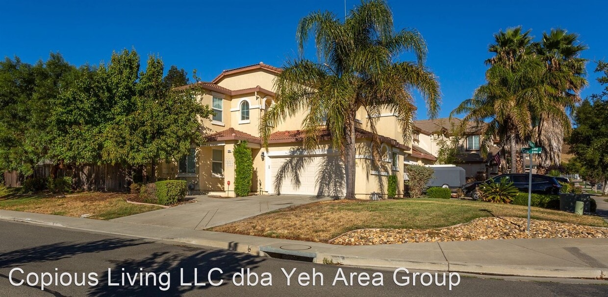 3 br, 2.5 bath House 2210 Cox Lane House Rental in Fairfield, CA