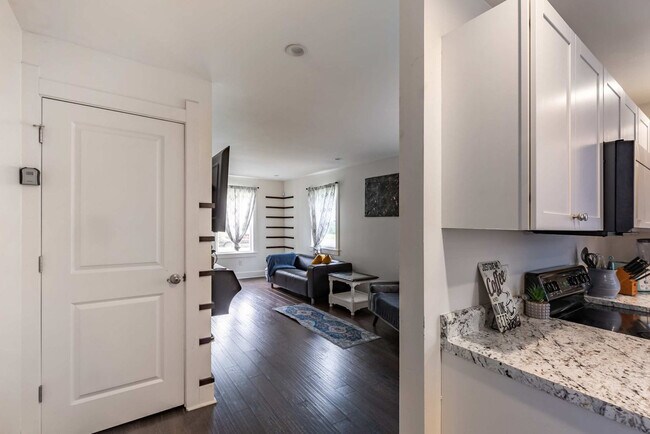 Foto del edificio - 3203 Sutherland Ave