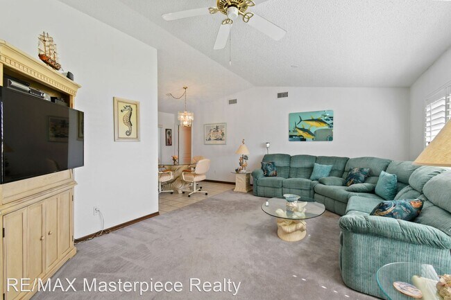 Building Photo - 3 br, 2 bath House - 2966 SE CATES CIRCLE