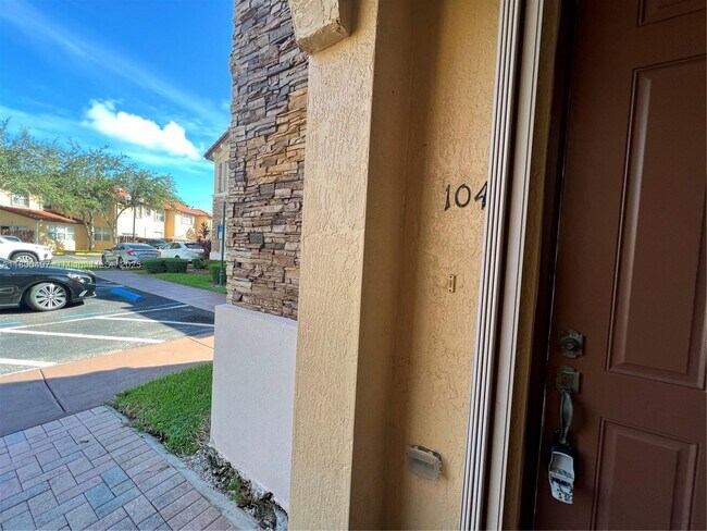 Foto del edificio - 1480 NE 33rd Ave