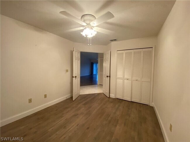 Building Photo - 1427 SW 47th Terrace