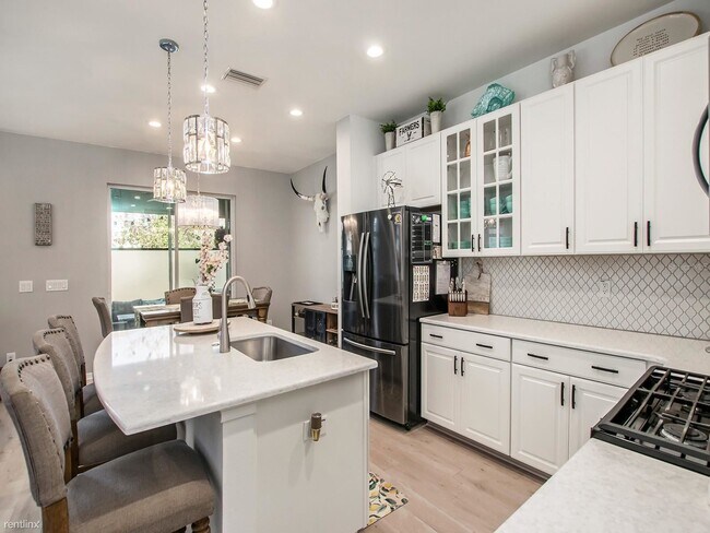 Building Photo - 3 br, 2 bath House - 4177 R Beeswax Lane