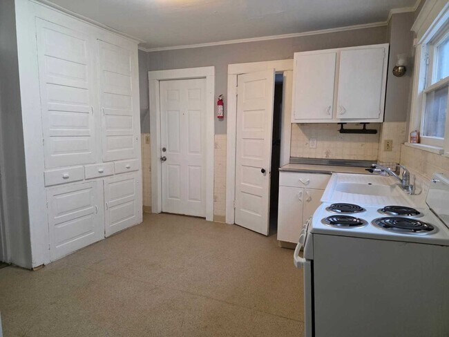 Foto del edificio - 1332 Poplar Pl