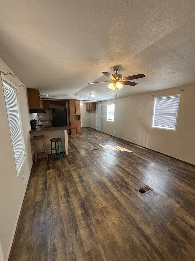 Building Photo - 200 Raider Ln