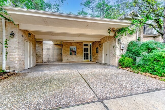 Foto del edificio - 201 Vanderpool Ln