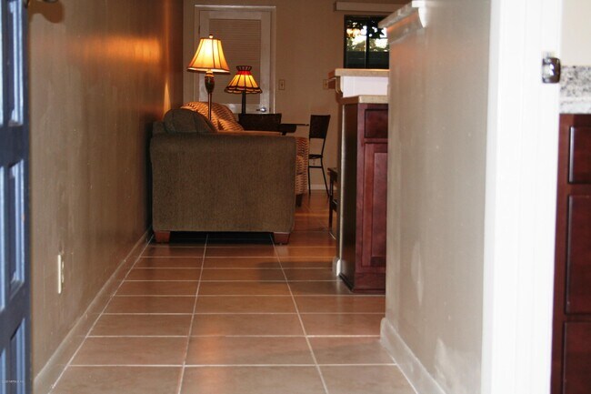 Foto del edificio - 632 Summer Pl