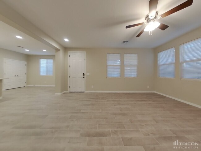 Building Photo - 14237 W Hackamore Drive Surprise AZ