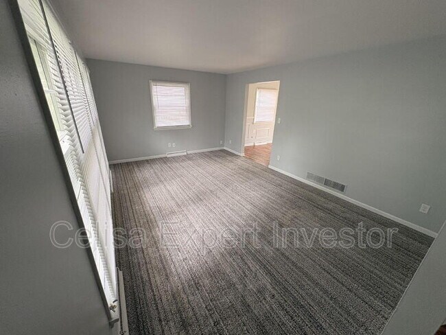 Foto del edificio - 1321 Spring St