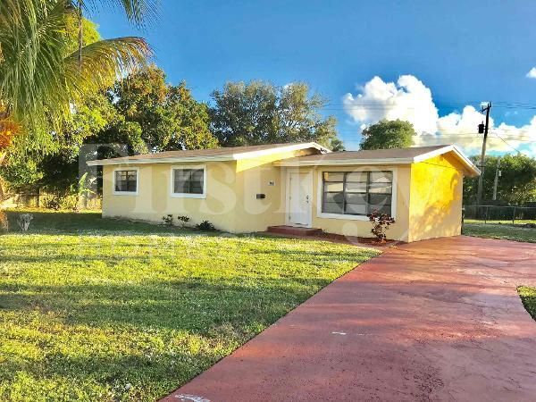 Foto principal - 1014 NW 15th St