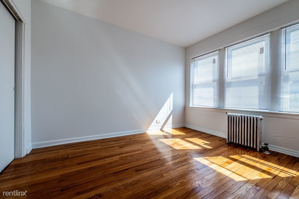 Foto principal - 8256 S Loomis Blvd