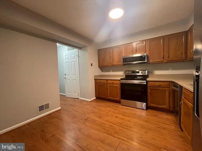 Building Photo - 10871 Oak Green Ct