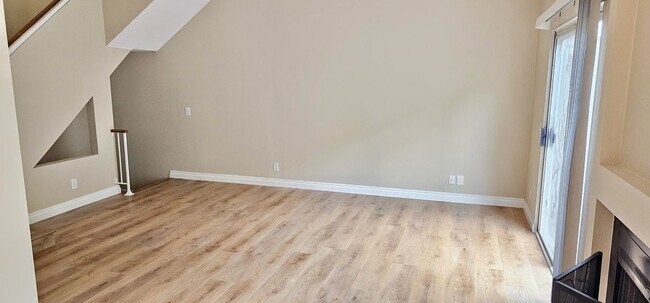 Foto del edificio - 3800 Stocker St