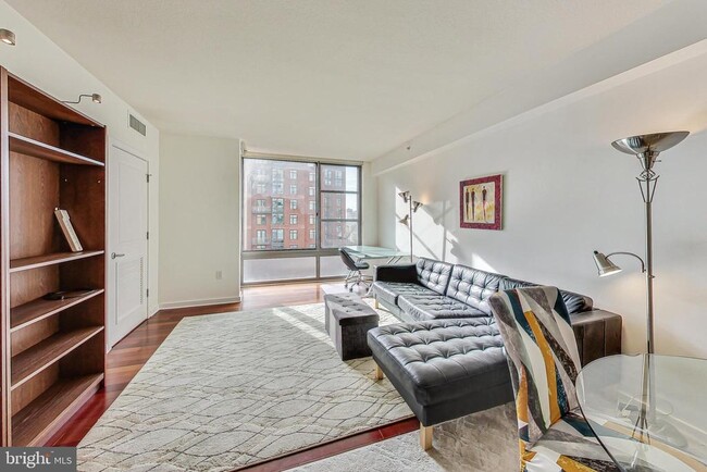 Foto del edificio - 475 K St NE