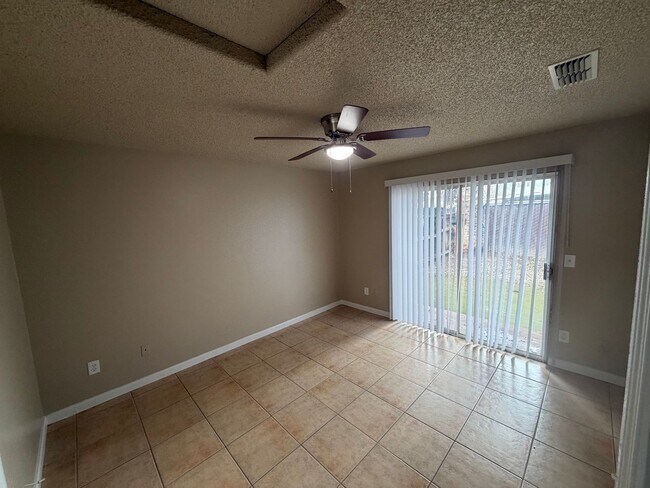 Foto del edificio - Apply today