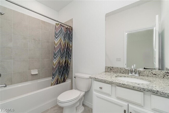 Foto del edificio - 14580 Palamos Cir