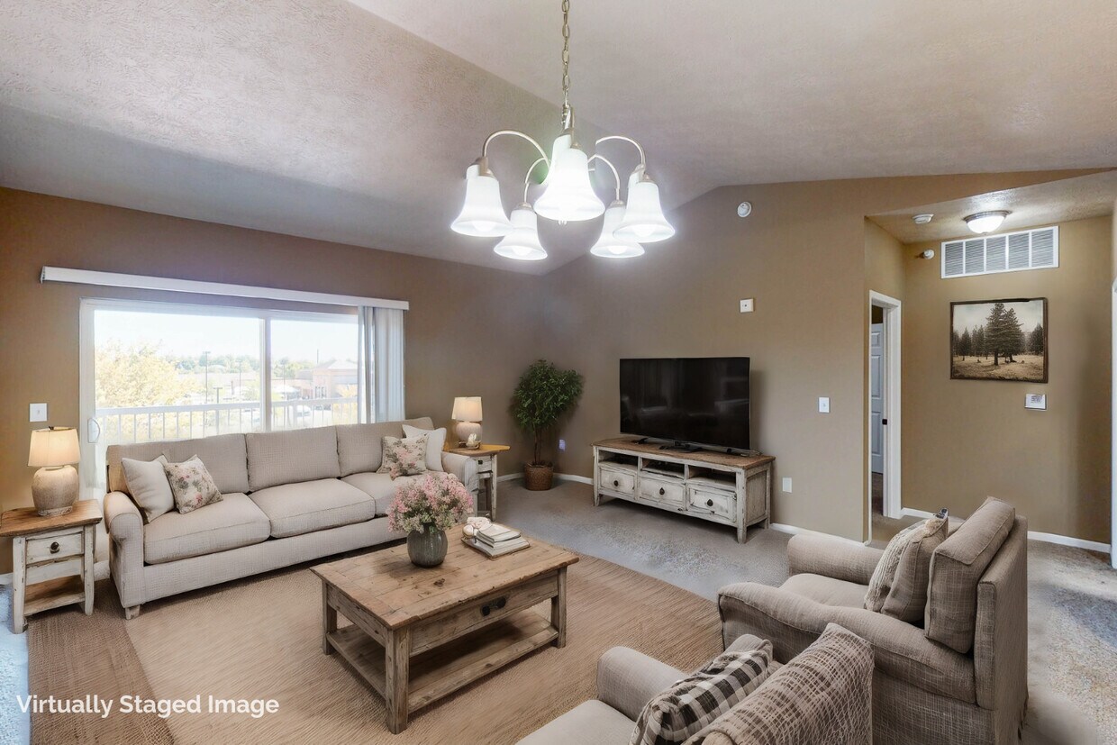 Foto principal - MacArthur Square Apartments