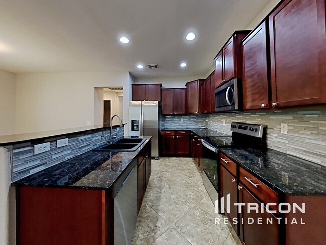 Foto del edificio - 13227 N 153rd Ln