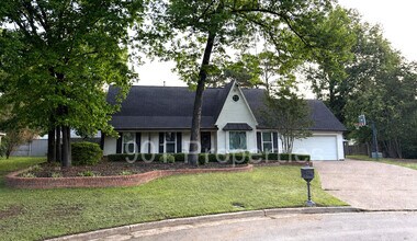 Building Photo - 1602 Bubbling Brook Dr