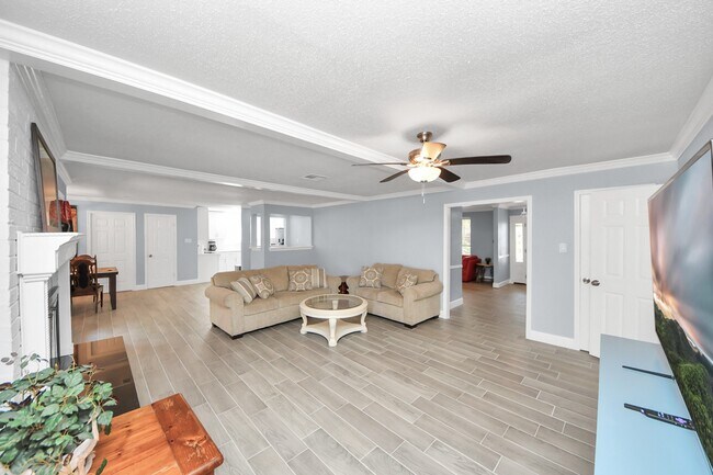 Foto del edificio - 5810 Wanakah Dr