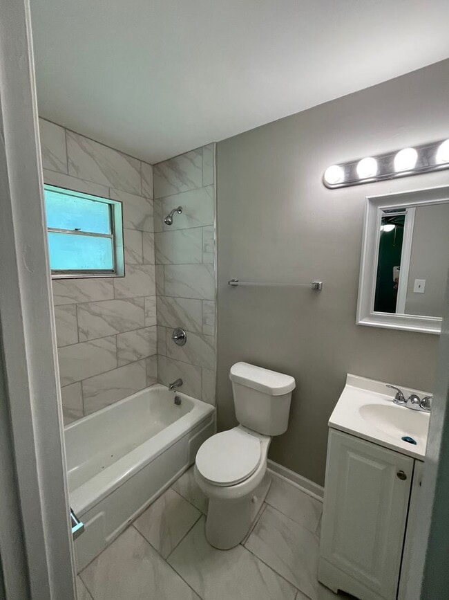 Foto del edificio - Geary Drive in Selbrook