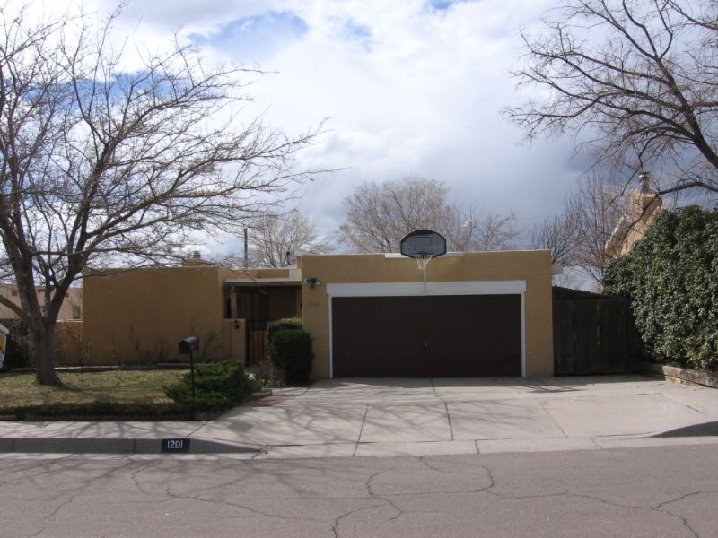 Primary Photo - 1201 Landman Dr NE