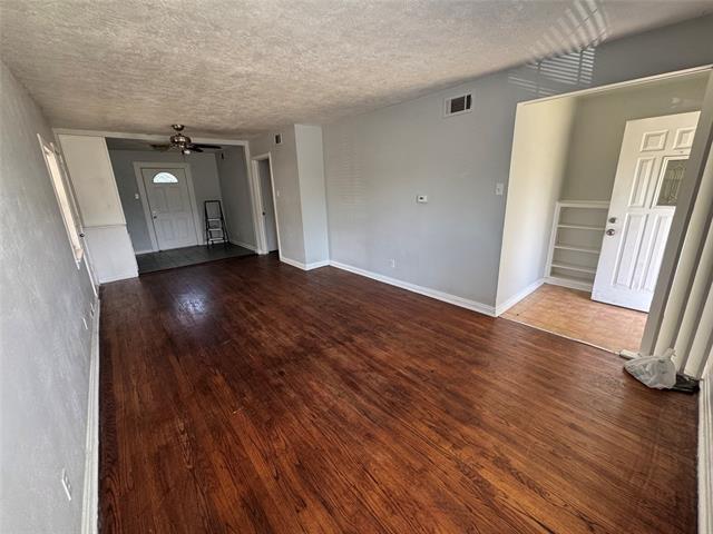 Building Photo - 2203 Tolosa Dr